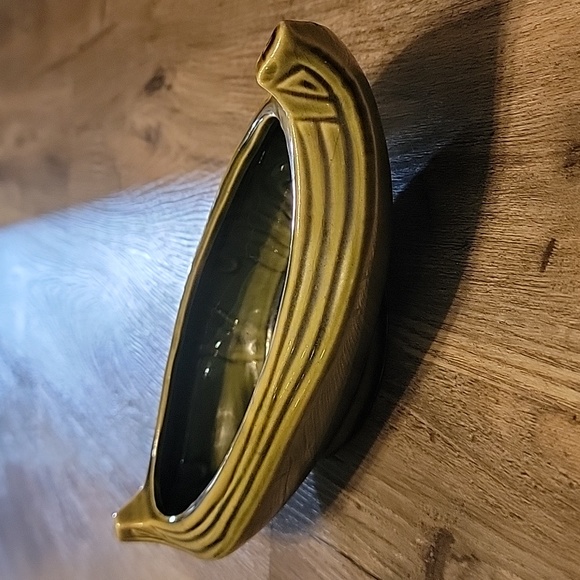 Vintage Brush Avocado Green Glaze Ceramic Planter - Picture 12 of 12